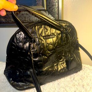 Calvin Klein shoulder black bag.